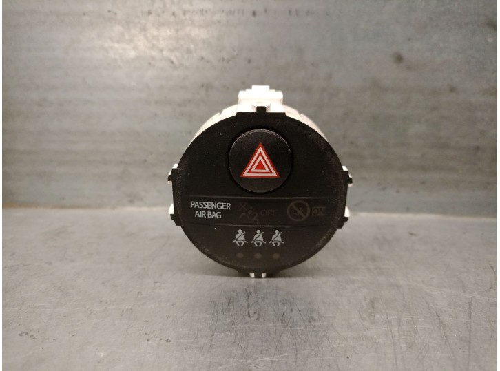 Recambio de warning para toyota yaris (_p13_) 1.5 hybrid (nhp130_) referencia OEM IAM 839500D100 