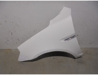 Replacement front left fender for Hyundai Accent (MC) 1.4 CAT OEM IAM reference 663111E300 WHITE 