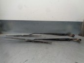 Recambio de brazo limpia delantero derecho para hyundai accent (mc) 1.4 cat referencia OEM IAM 