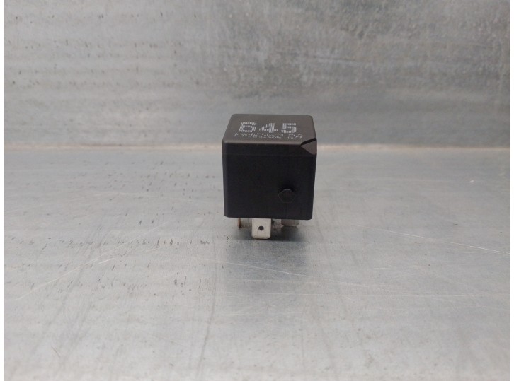 Recambio de rele para audi q3 (8ug) 2.0 16v tdi referencia OEM IAM 4H0951253A 