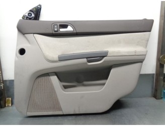 Replacement front right door trim panel for Volvo V50 Estate 2.0 Diesel CAT OEM IAM reference 39860565 30755293 