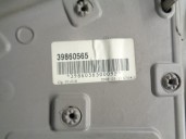 Recambio de guarnecido puerta delantera derecha para volvo v50 familiar 2.0 diesel cat referencia OEM IAM 39860565 30755293 