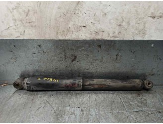 Recambio de amortiguador trasero derecho para nissan cabstar 3.0 referencia OEM IAM 56200F3901  