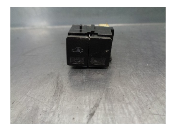 Recambio de interruptor para volvo v50 familiar 2.0 diesel cat referencia OEM IAM 30740285 