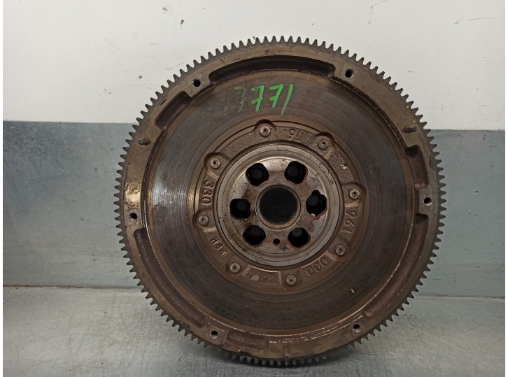 Recambio de volante motor para skoda scala (nw) 1.0 tsi referencia OEM IAM 04C105266E 052294002291 