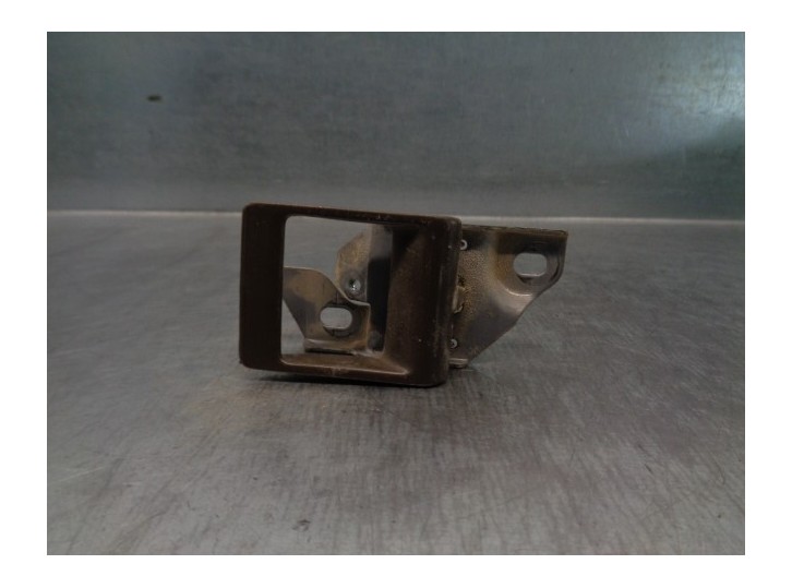 Recambio de maneta interior trasera izquierda para mitsubishi l 200 (k34t) 2.5 turbodiesel referencia OEM IAM MB320377  