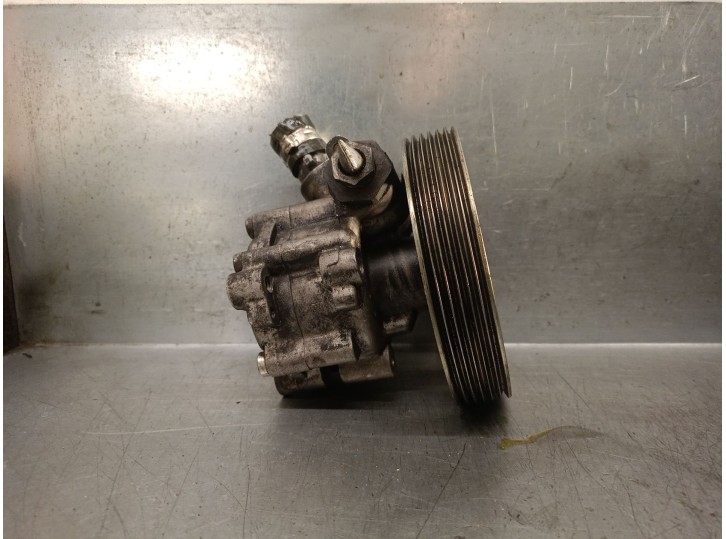 Recambio de bomba servodireccion para peugeot partner kombi confort referencia OEM IAM 9685555580 4007VR 7617955563 ZF