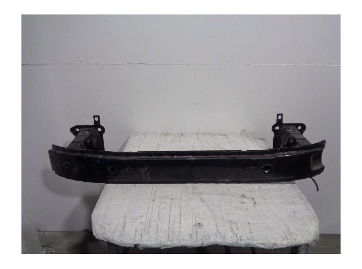Recambio de refuerzo paragolpes delantero para volvo v50 familiar 2.0 diesel cat referencia OEM IAM 31353949 DE HIERRO 