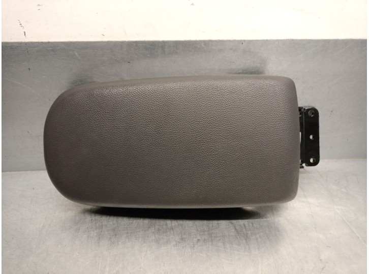 Recambio de apoyabrazos central para hyundai ioniq (ae) 1.6 gdi hybrid referencia OEM IAM 84660G2000 84660G2000T9Y 