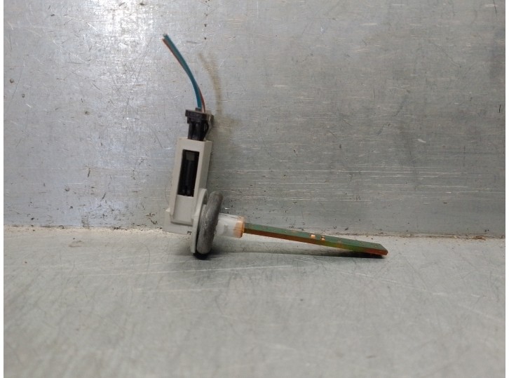 Recambio de sensor para audi q3 (8ug) 2.0 16v tdi referencia OEM IAM 4B0820539 4B0820539 