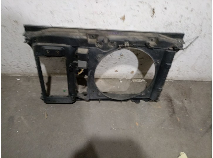 Recambio de calandra delantera de radiador para peugeot 308 i (4a_, 4c_) 1.6 hdi referencia OEM IAM 7104V2 7104V2 