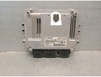 Recambio de centralita motor uce para peugeot partner kombi confort referencia OEM IAM 9664843780  0281013872 BOSCH