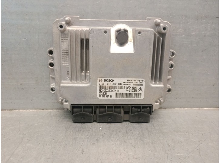 Recambio de centralita motor uce para peugeot partner kombi confort referencia OEM IAM 9664843780  0281013872 BOSCH