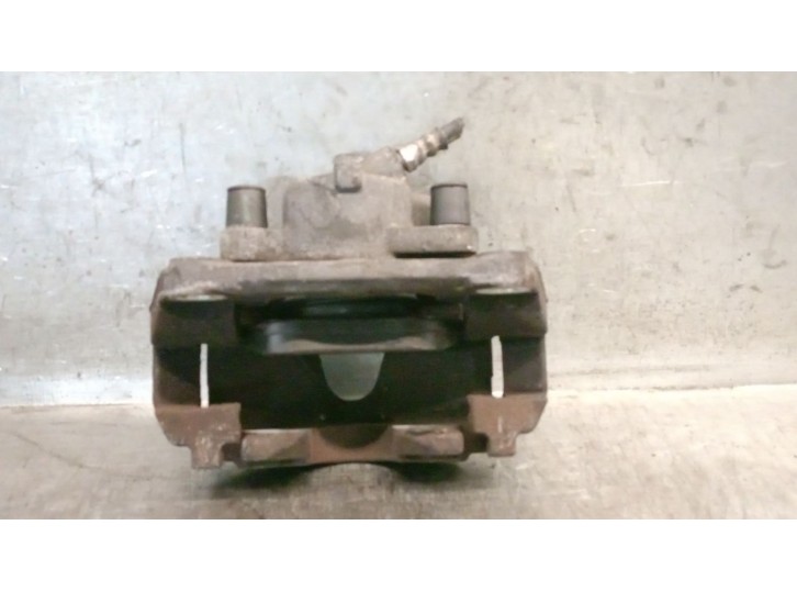 Recambio de pinza freno delantera derecha para renault scénic ii (jm0/1_) 1.6 16v (jm1r) referencia OEM IAM 7701065267 770106526