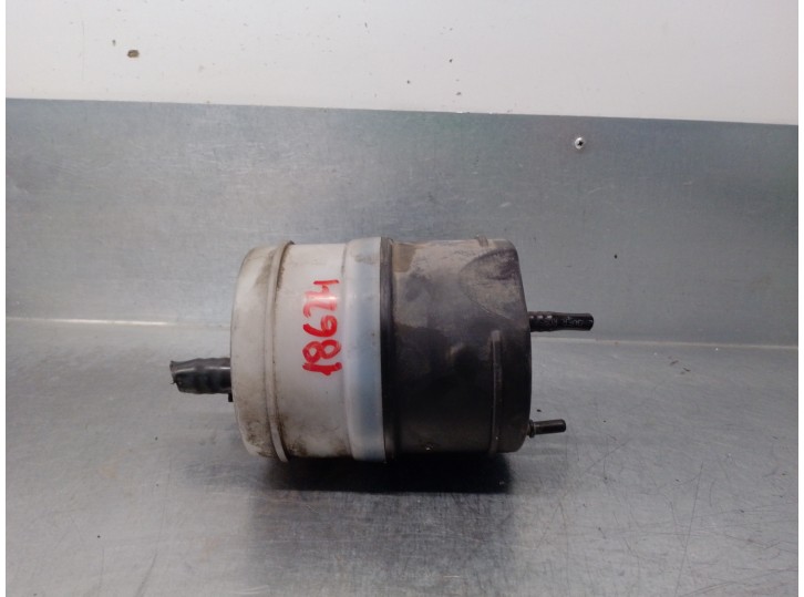 Recambio de acumulador central amortiguacion para land rover discovery 2.7 td v6 cat referencia OEM IAM RQB000513 