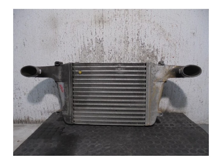 Recambio de intercooler para nissan cabstar 3.0 referencia OEM IAM 19879005 E9909 BEHR