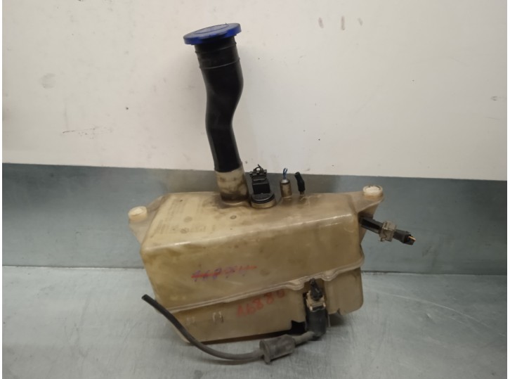 Recambio de deposito limpia para volvo v70 familiar 2.5 turbodiesel referencia OEM IAM 9169608 