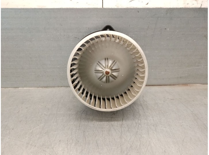 Recambio de motor calefaccion para peugeot partner kombi confort referencia OEM IAM 0160700610 6441AS 0130101601 BOSCH