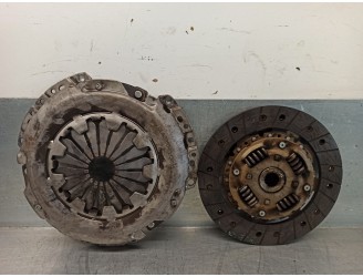 Replacement clutch kit for Seat Ibiza (6K1) 1.4 OEM IAM reference 030198141BX 