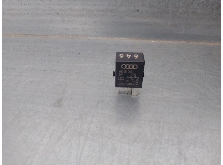 Recambio de rele para audi q3 (8ug) 2.0 16v tdi referencia OEM IAM 4H0951253C 4H0951253C 