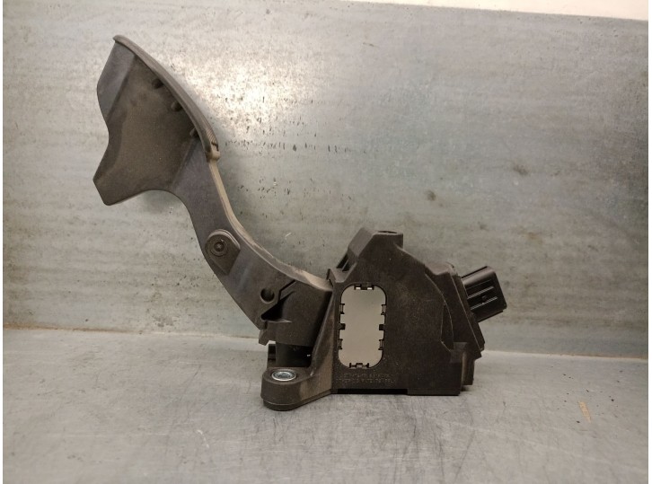 Recambio de potenciometro pedal para toyota yaris (_p13_) 1.5 hybrid (nhp130_) referencia OEM IAM 781100D110 781100D110 20844875