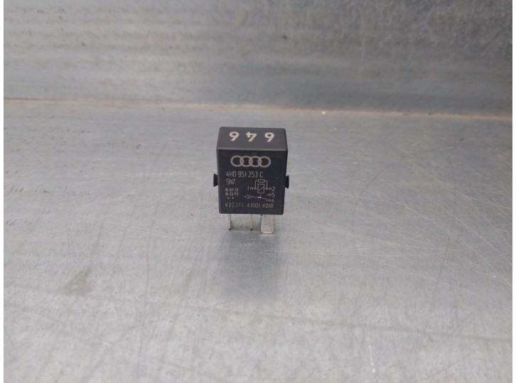 Recambio de rele para audi q3 (8ug) 2.0 16v tdi referencia OEM IAM 4H0951253C  