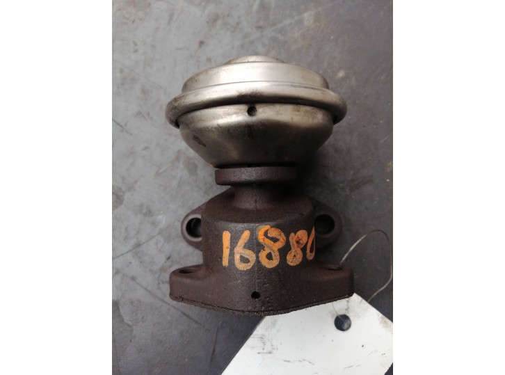 Recambio de valvula egr para volvo v70 familiar 2.5 turbodiesel referencia OEM IAM 074131503 72167506 PIERBURG