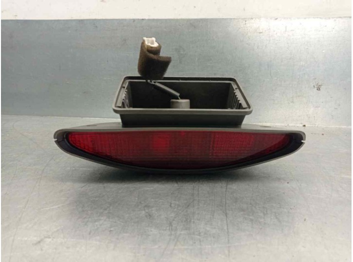 Recambio de luz central de freno para ssangyong musso 2.9 turbodiesel cat referencia OEM IAM 8386005000XAAP  