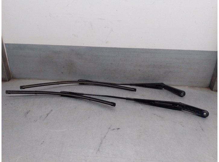 Recambio de brazo limpia delantero derecho para audi q3 (8ug) 2.0 16v tdi referencia OEM IAM 8U1955407A 8U1955408A 