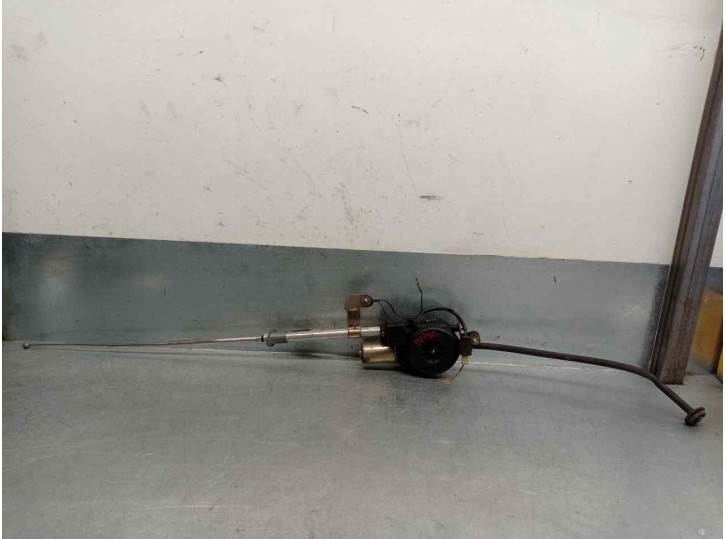 Recambio de antena para ssangyong musso 2.9 turbodiesel cat referencia OEM IAM   