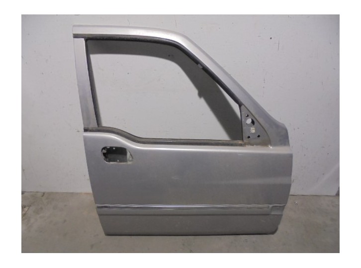 Recambio de puerta delantera derecha para ssangyong musso 2.9 turbodiesel cat referencia OEM IAM 6200205065 GRIS 5 PUERTAS