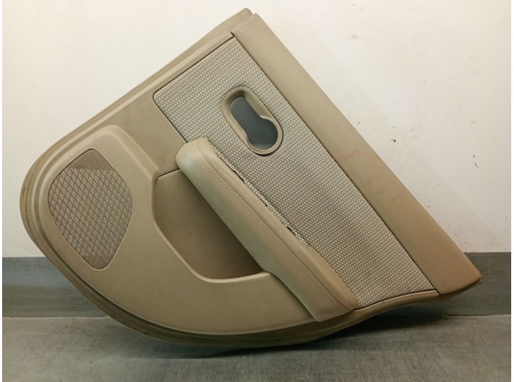 Recambio de guarnecido puerta trasera derecha para nissan tiida hatchback (c11) 1.5 dci referencia OEM IAM 82900EM12B 82900EM12B