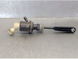 Recambio de bomba embrague para dacia logan mcv ii tce 90 (k8m1) referencia OEM IAM 306100394R 306104118R 