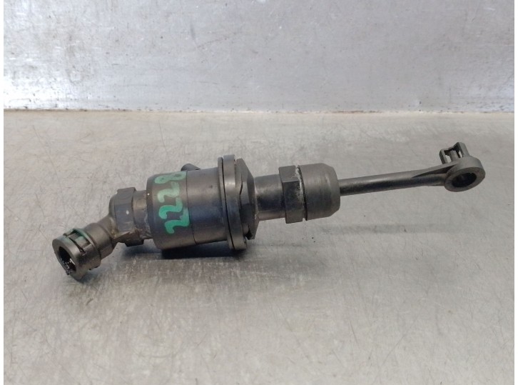 Recambio de bomba embrague para nissan tiida hatchback (c11) 1.5 dci referencia OEM IAM 30610EL00B 30610EL00B 