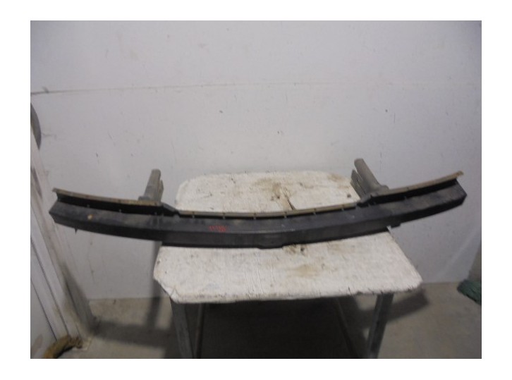 Recambio de refuerzo paragolpes delantero para ssangyong musso 2.9 turbodiesel cat referencia OEM IAM  DE HIERRO 