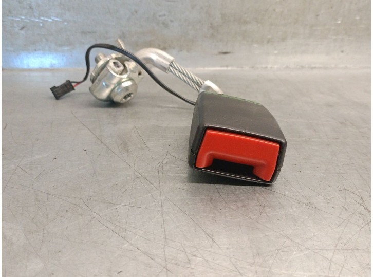 Recambio de enganche cinturon para bmw 5 (f10) 530 d referencia OEM IAM 7243274 72117243274 34074555H