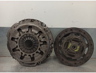 Replacement clutch kit for Ford Fiesta (DX) 1.8 Diesel CAT OEM IAM reference 1018702 21312 