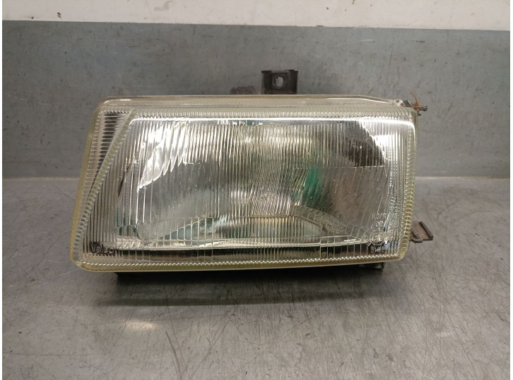 Recambio de faro izquierdo para seat ibiza (6k) 1.4 referencia OEM IAM 67735499 67735499 VALEO