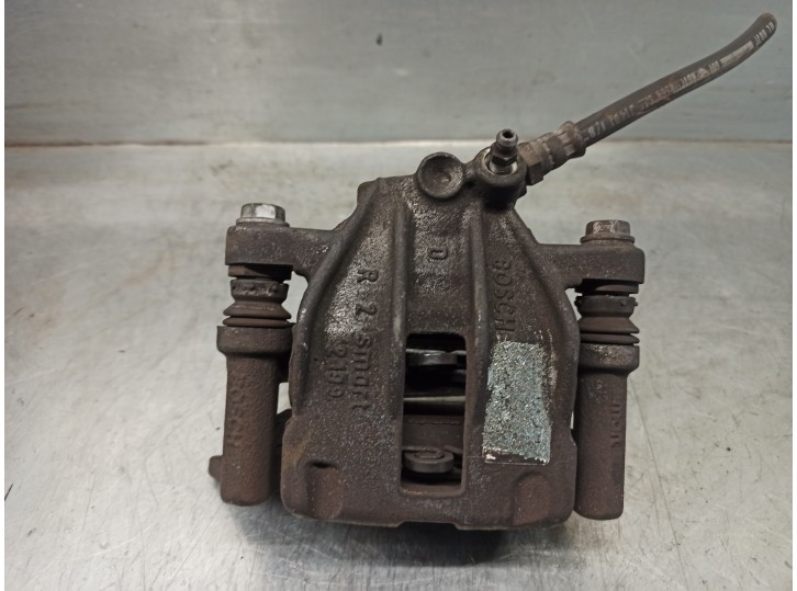 Recambio de pinza freno delantera derecha para smart coupe 1.0 cat referencia OEM IAM A4514210098  BOSCH