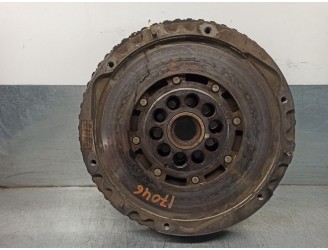 Recambio de volante motor para volvo v40 familiar 2.0 turbo cat referencia OEM IAM 31259331  