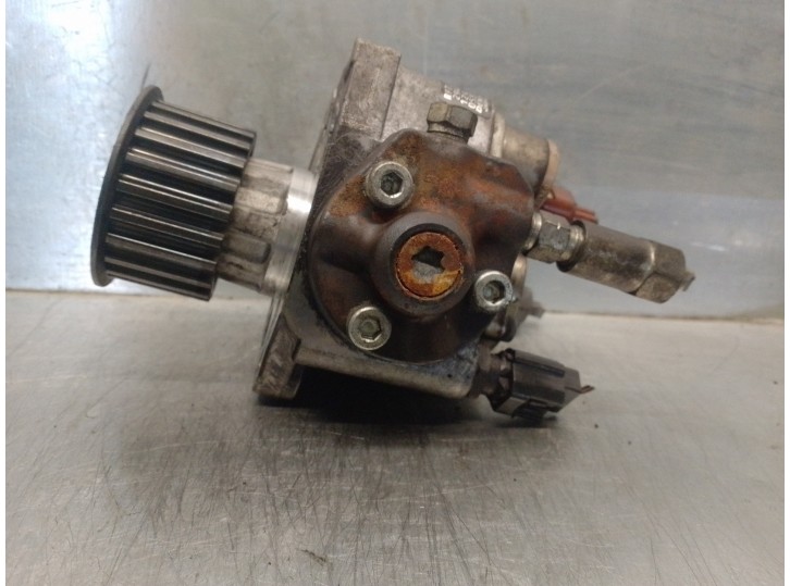 Recambio de bomba inyeccion para mazda 5 berl. (cr) 2.0 diesel cat referencia OEM IAM RF7J13800A 294000420 DENSO