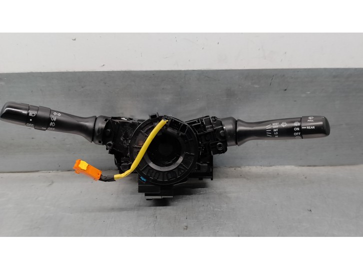 Recambio de mando luces para toyota yaris (_p9_) 1.4 d-4d (nlp90_) referencia OEM IAM 846520D030 841400D080 