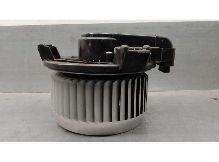 Recambio de motor calefaccion para toyota yaris (_p9_) 1.4 d-4d (nlp90_) referencia OEM IAM 8710352150 2727003010 