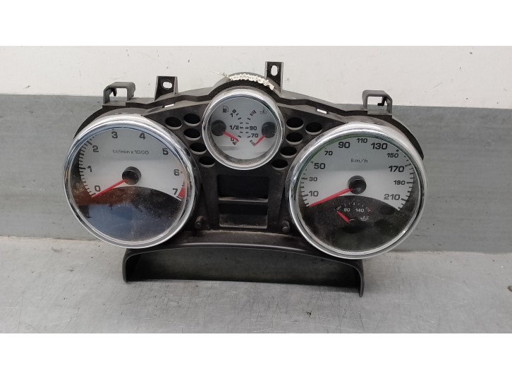 Recambio de cuadro instrumentos para toyota yaris (_p9_) 1.4 d-4d (nlp90_) referencia OEM IAM 9662904980 A2C53065549 VDO