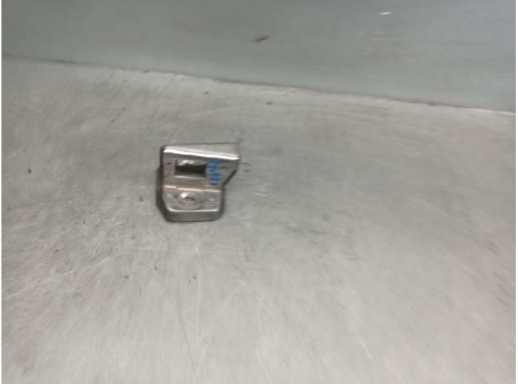 Recambio de bisagra puerta para audi s8 (d2) 4.2 v8 40v referencia OEM IAM 4D0831411D 