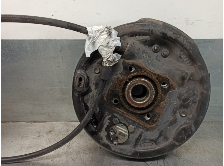 Recambio de mangueta trasera izquierda para smart coupe 1.0 cat referencia OEM IAM A4513500235  