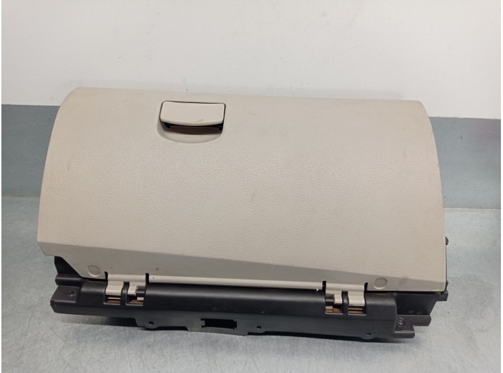 Recambio de guantera para subaru legacy kombi/outback b14 2.0 diesel cat referencia OEM IAM 66121AJ010WJ 