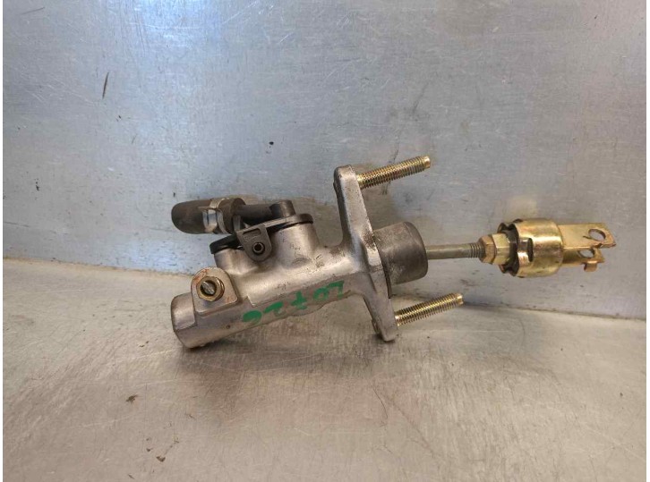 Recambio de bomba embrague para toyota yaris (ncp1/nlp1/scp1) 1.3 16v cat referencia OEM IAM 3142052010  