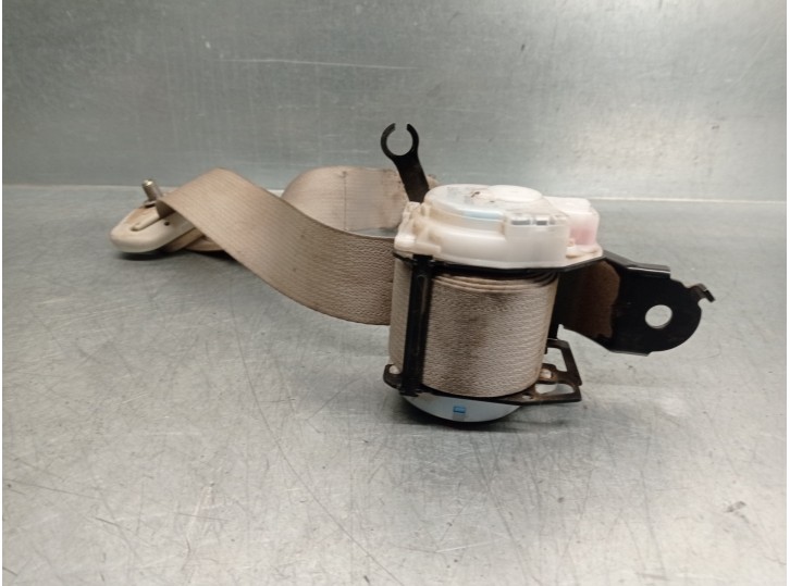 Replacement rear right seatbelt for Subaru Legacy Estate/Outback B14 2.0 Diesel cat OEM IAM reference 64660AJ101
