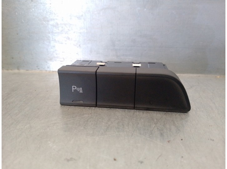 Replacement multifunction switch for Audi Q3 (8UG) 2.0 16V TDI OEM IAM reference 8U0959674 8U0959674 